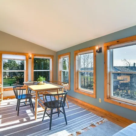 Coastal Retreat Waterfront Right Outside Windows! Villa